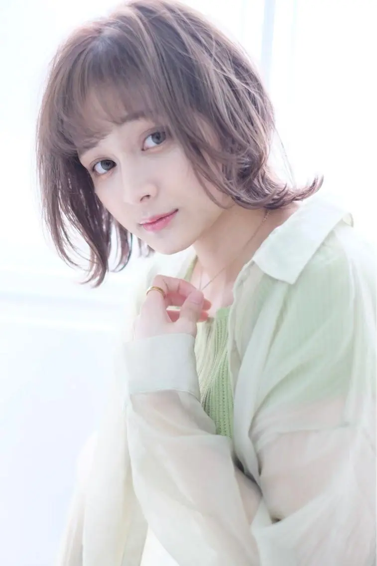 ショート 《インナーカラー》 YAMADAのヘアスタイル