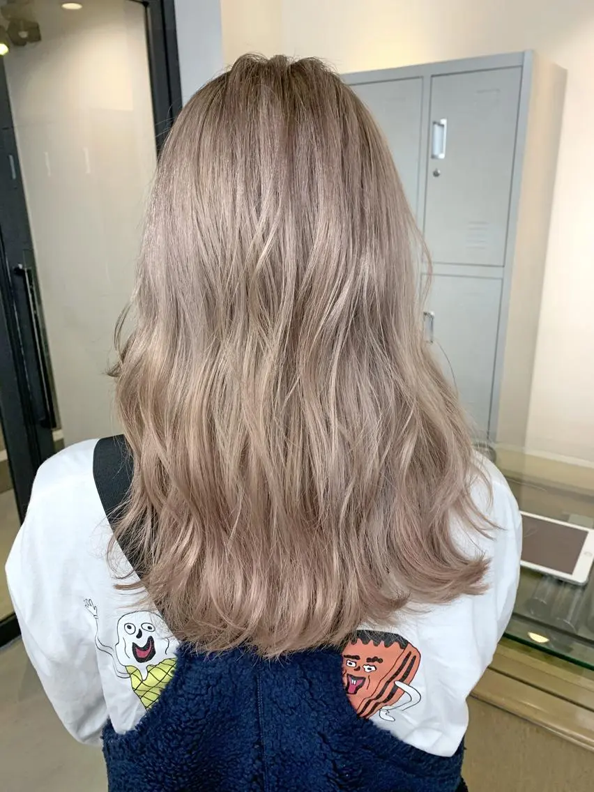 セミロング カラー ブリーチ 垢抜けヘア♡柔らかい カラー/mihoのヘアスタイル