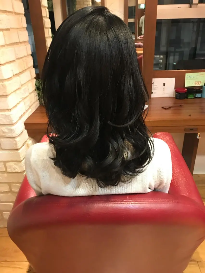 セミロング 銀座フリーランススタ イリストMIYUKIのヘアスタイル