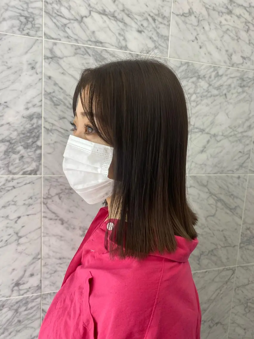 ミディアム カラー ブリーチ 透明感カラー デザインカラー ミディアムレイヤー 添田晃基のヘアスタイル