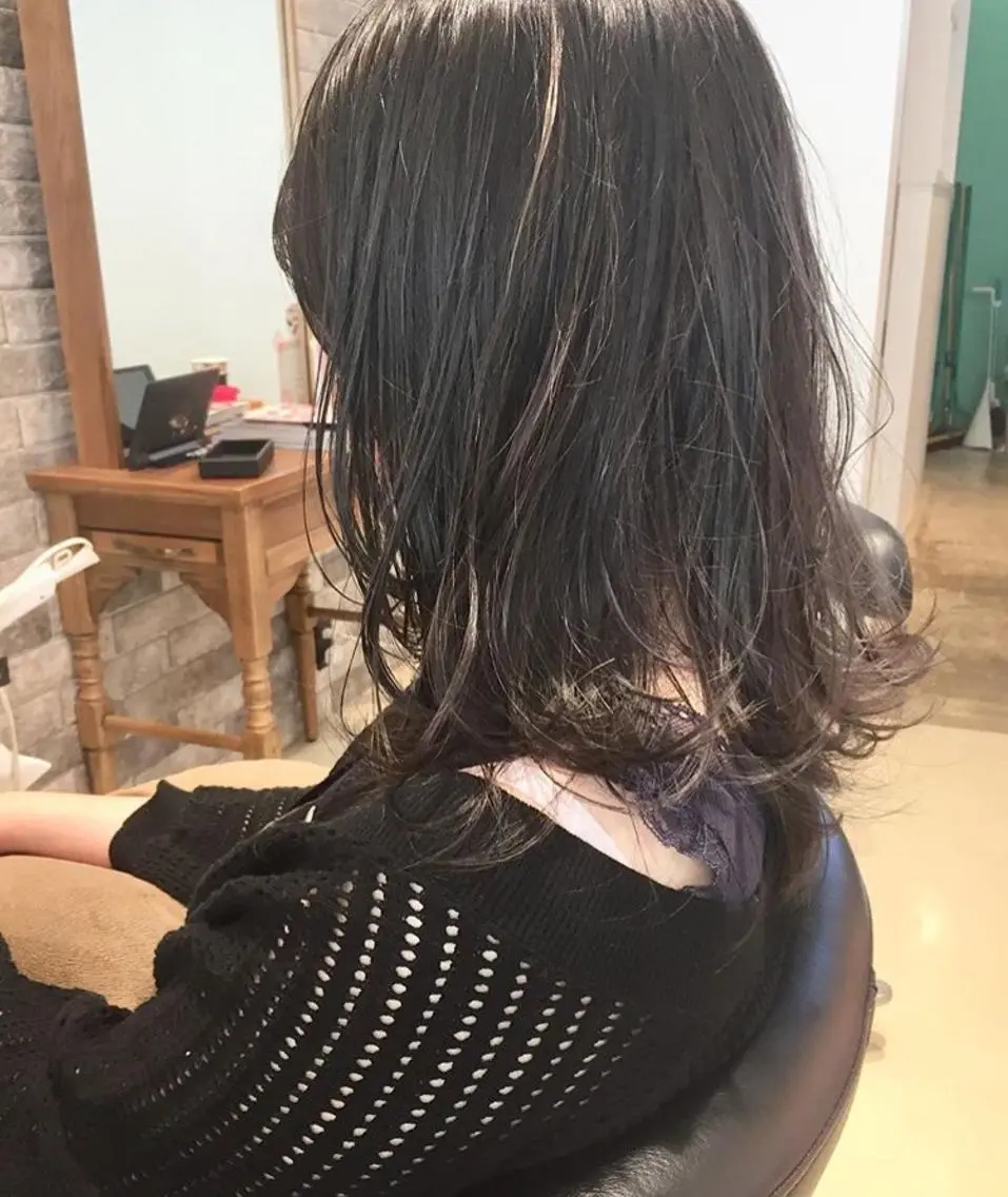ミディアム アッシュ カット ヘアカラー トリートメント 所渉/韓国レイヤー /ウルフカットのヘアスタイル