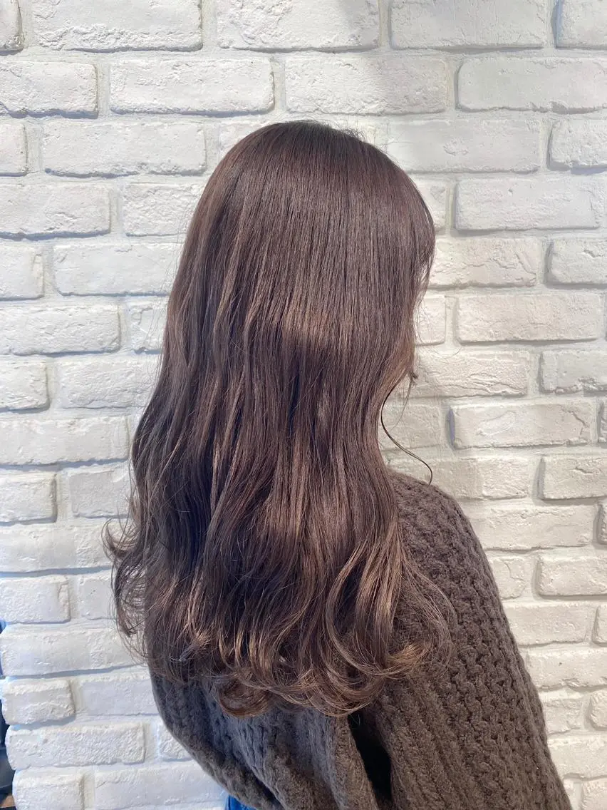 ロング カラー ベージュカラー🧸 伊藤なつみのヘアスタイル