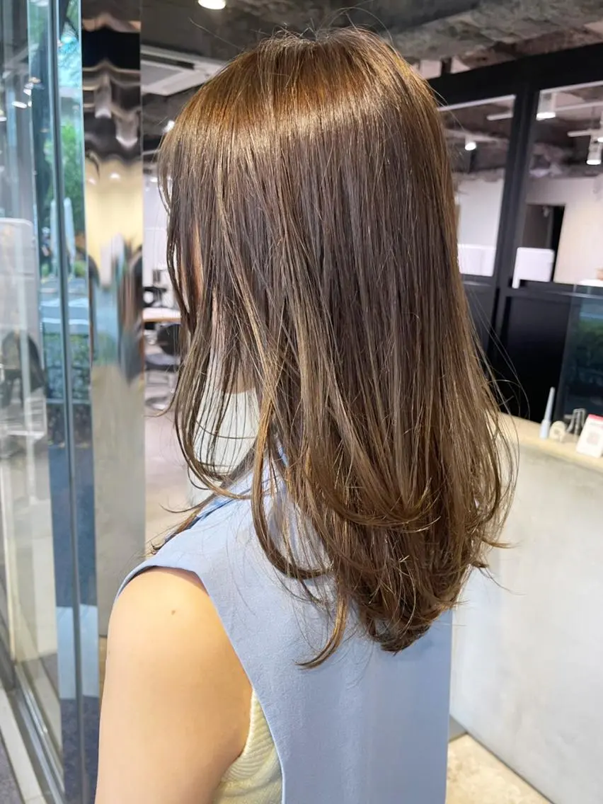 セミロング パーマ ヘアアレンジ カラー グレージュ レイヤーカット ITbyALBUM 中野店のヘアスタイル