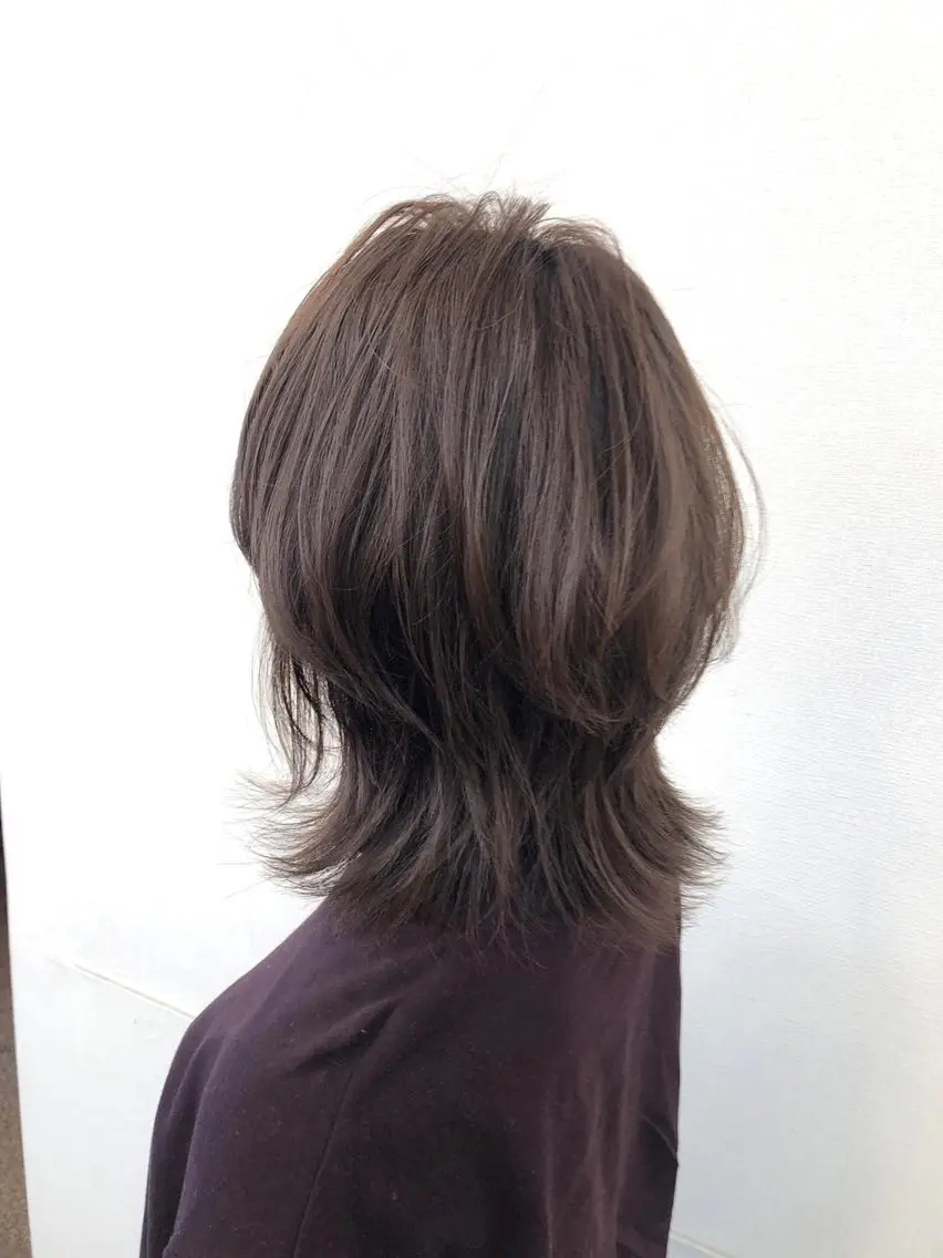 ミディアム 外ハネヘア ウルフカット カット ヘアカラー トリートメント IN∞hair/ インヘアー/下伊福店のヘアスタイル
