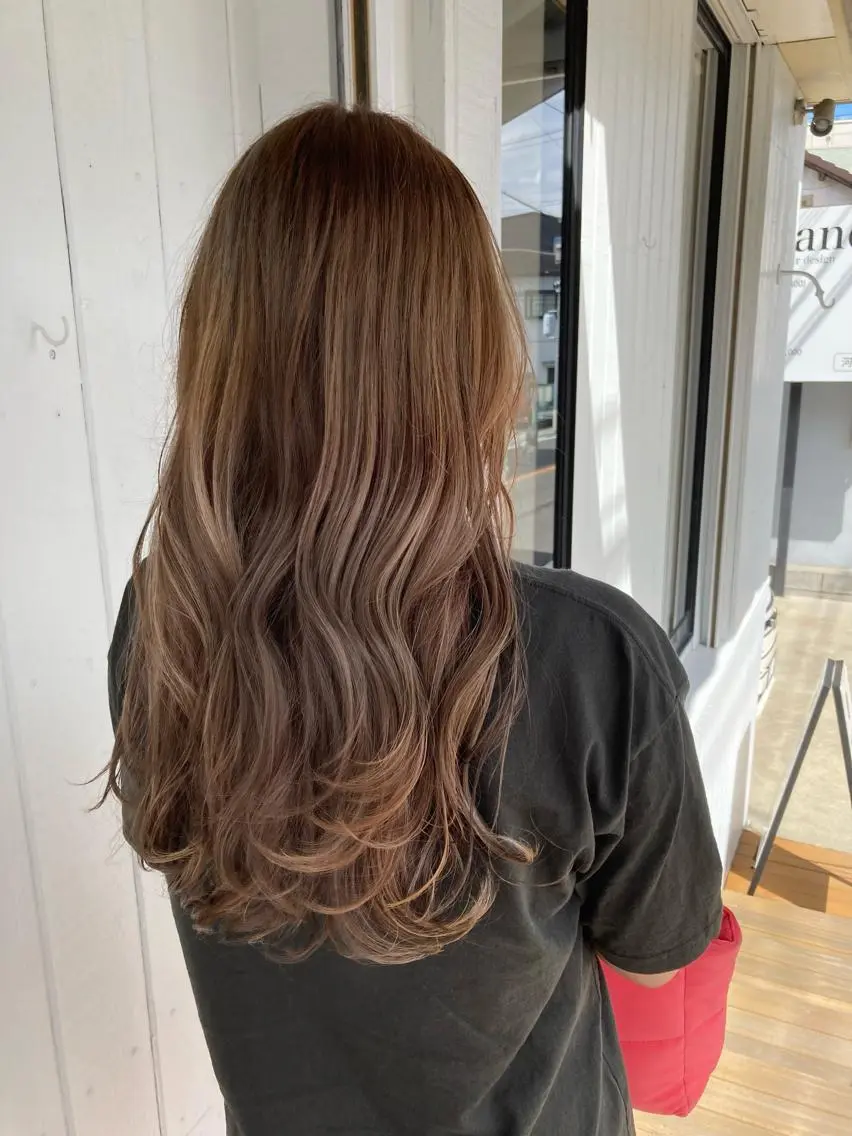 ロング カラー ブリーチ ブリーチなしカラー ロング かじなみ あいこのその他イメージ