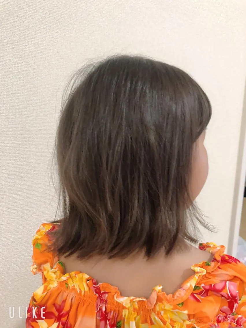 ミディアム カット そそ　喜 多のヘアスタイル