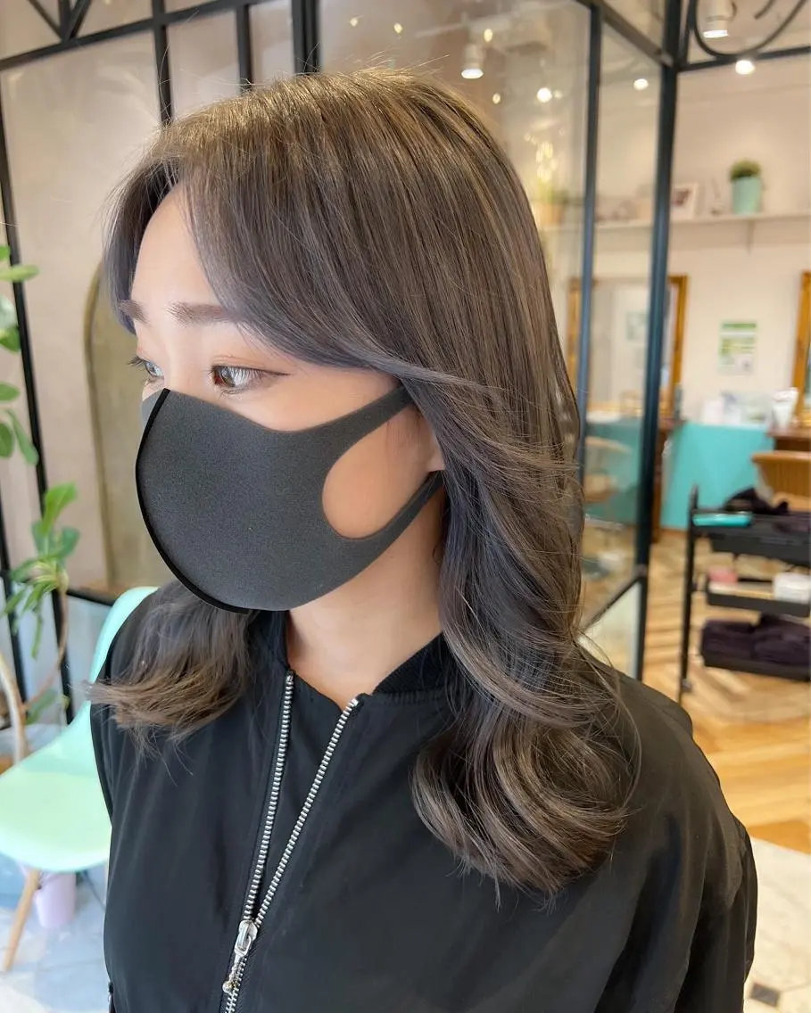 セミロング カラー 🇰🇷韓国レイヤー 錦糸町【北山謙三】のヘアスタイル