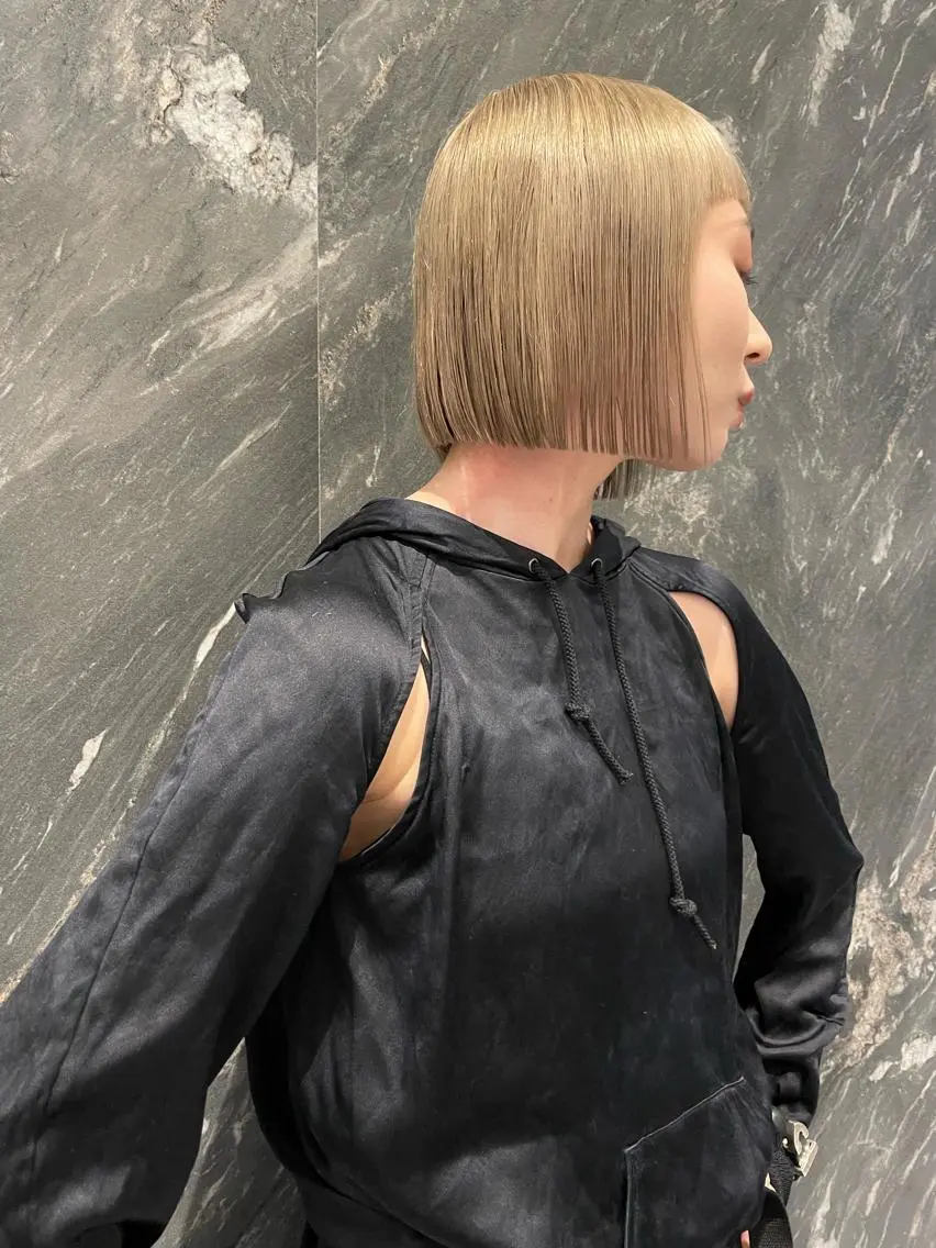 ショート ボブ オン眉 カット 清家 浩貴のヘアスタイル