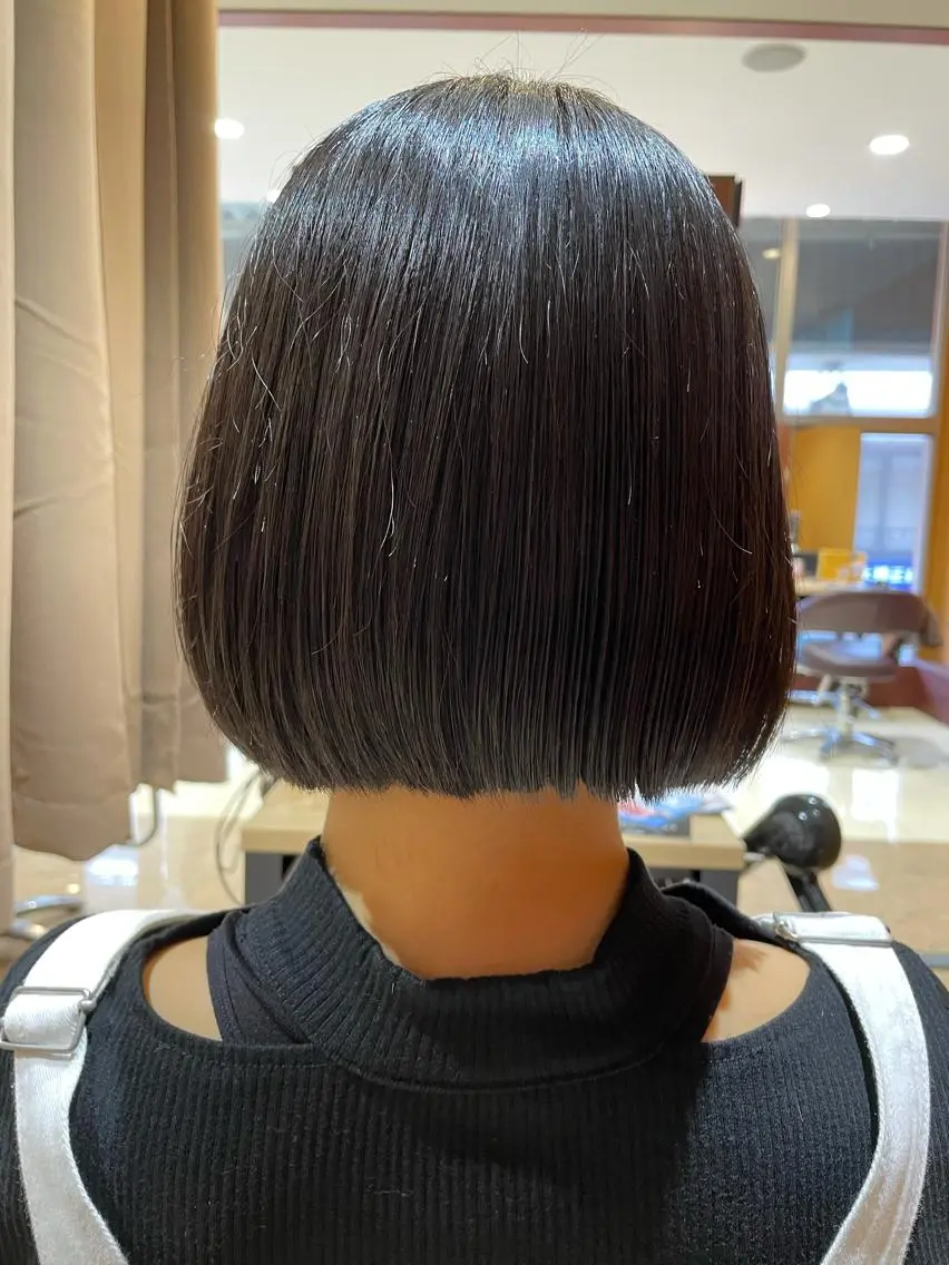 ショート ボブ 山口 夏季のヘアスタイル