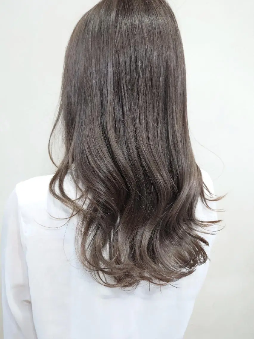 セミロング ヘアカラー トリートメント 艶髪／透け感カラー ／ＲＹＯのヘアスタイル