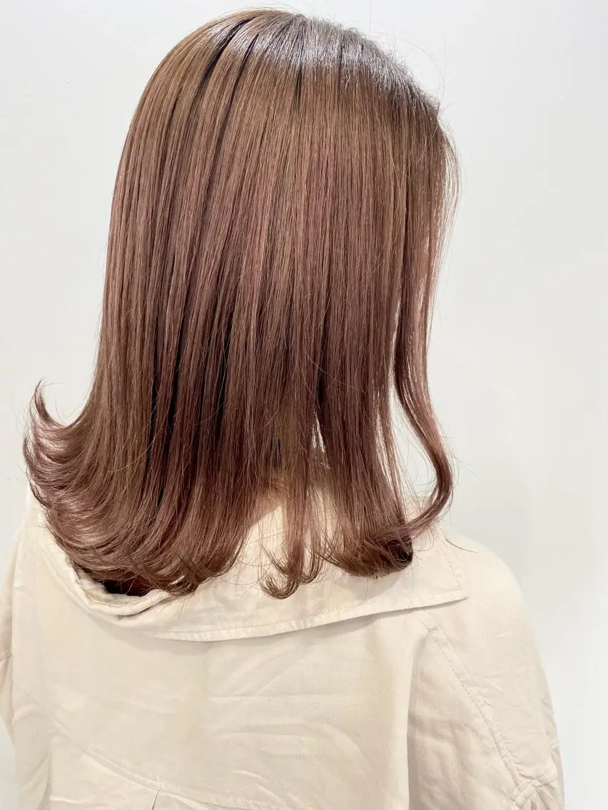 セミロング カラー グレージュ opus 店長大和 レイヤー/赤み消しのヘアスタイル