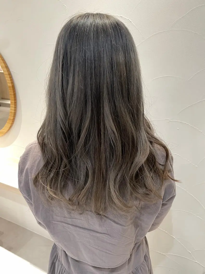 セミロング カラー カット ヘアカラー Hitotose代表 中島和樹のヘアスタイル