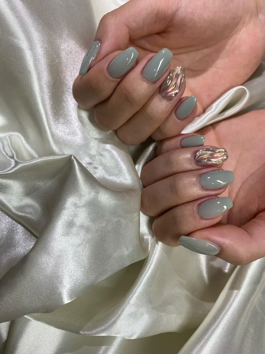 ネイル オーロラネイル グリーン ミラーネイル 持ち込み ニュアンスネイル ハンドネイル ハンドケア Charme. NOBUKOのネイルデザイン