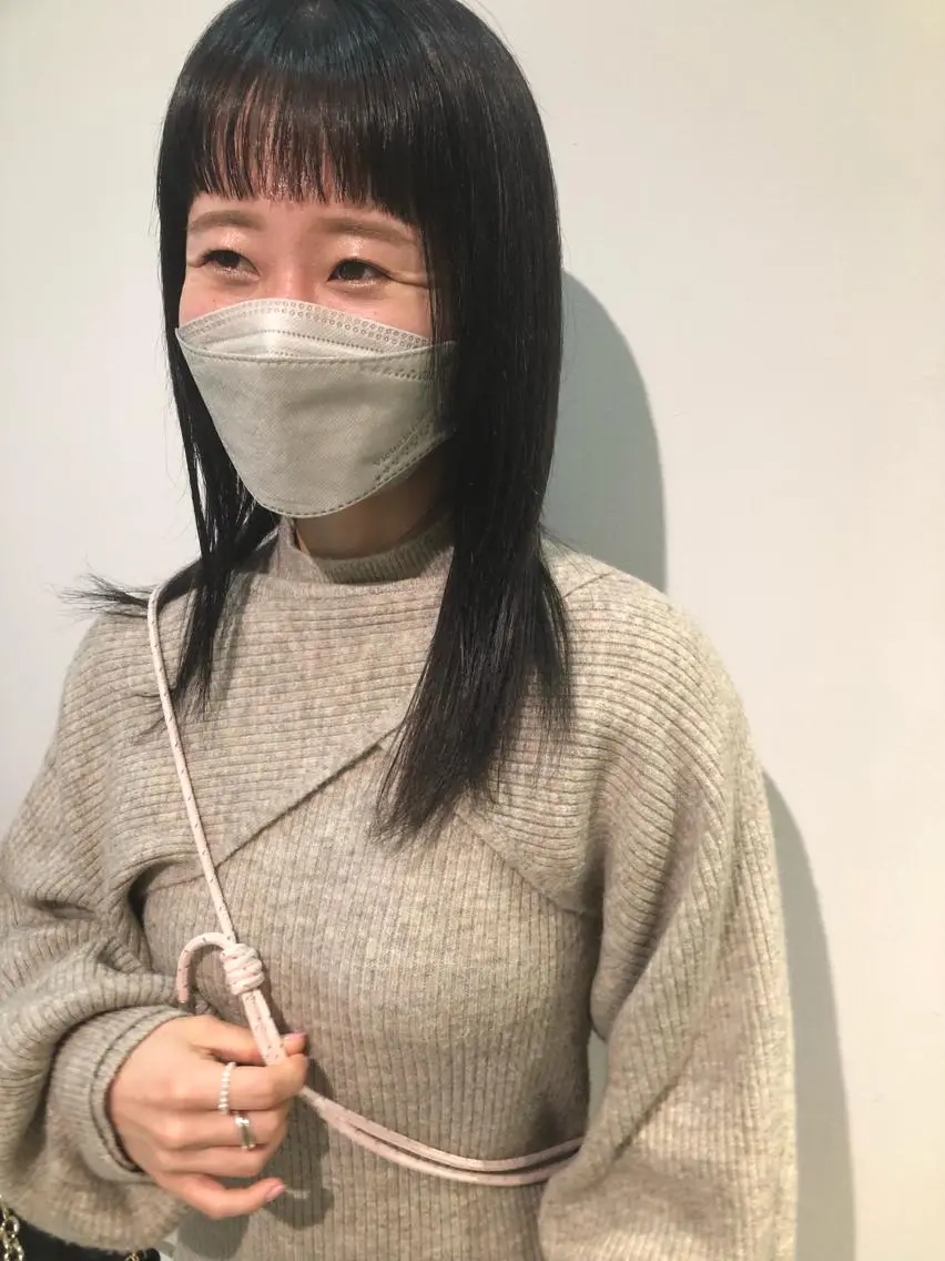 セミロング カラー ダークグレー オン眉 カット ヘアカラー 髪質改善/レイヤー/ お顔まわり/Ami.のヘアスタイル