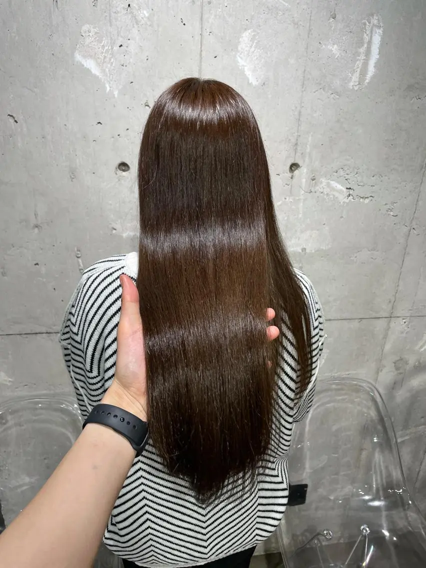ロング カラー ベージュカラー オリーブベージュ ヘアカラー ヘッドスパ ヘアセット ベージュカラー💖 やすひろのヘアスタイル