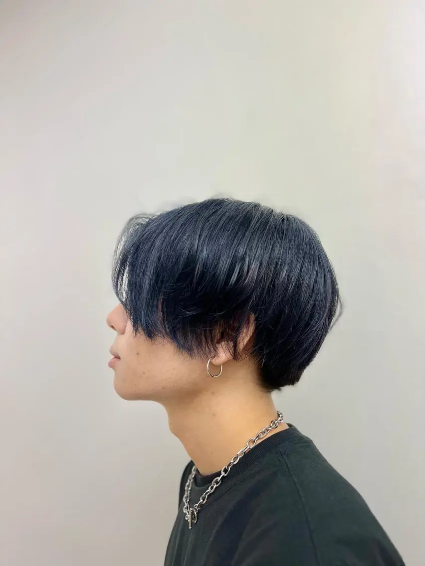 カラー メンズ ネイビーカラー 🌻透明感カラー🌻 阿井希良梨のヘアスタイル