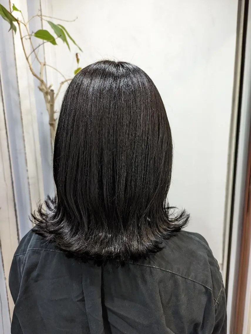 ロング カラー 黒髪 ブリーチ ブルーカラー ブルーブラック ブリーチなしカラー 髪質改善&白髪ぼかし カラー♡店長みやけ♡のヘアスタイル