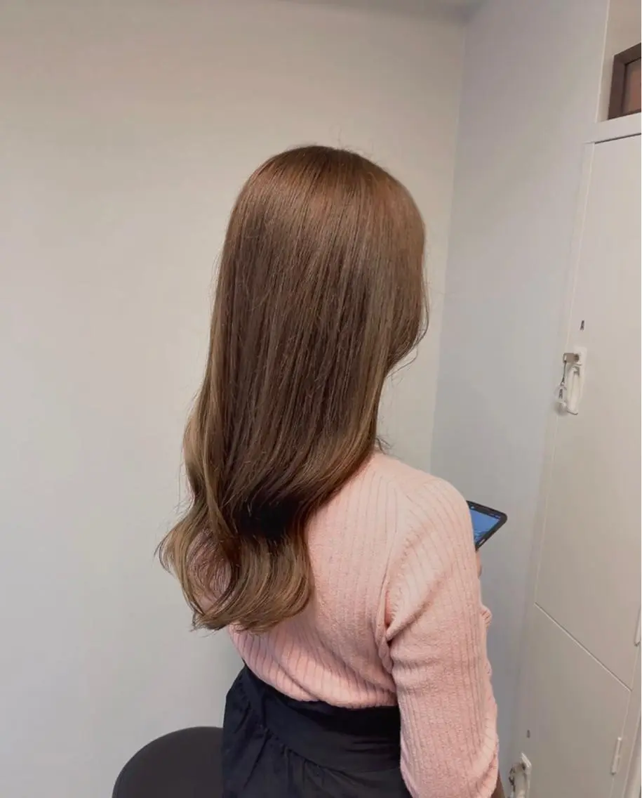 ロング カラー ベージュカラー トリートメント 縮毛矯正✨グレー ジュカラー✨MOEのヘアスタイル