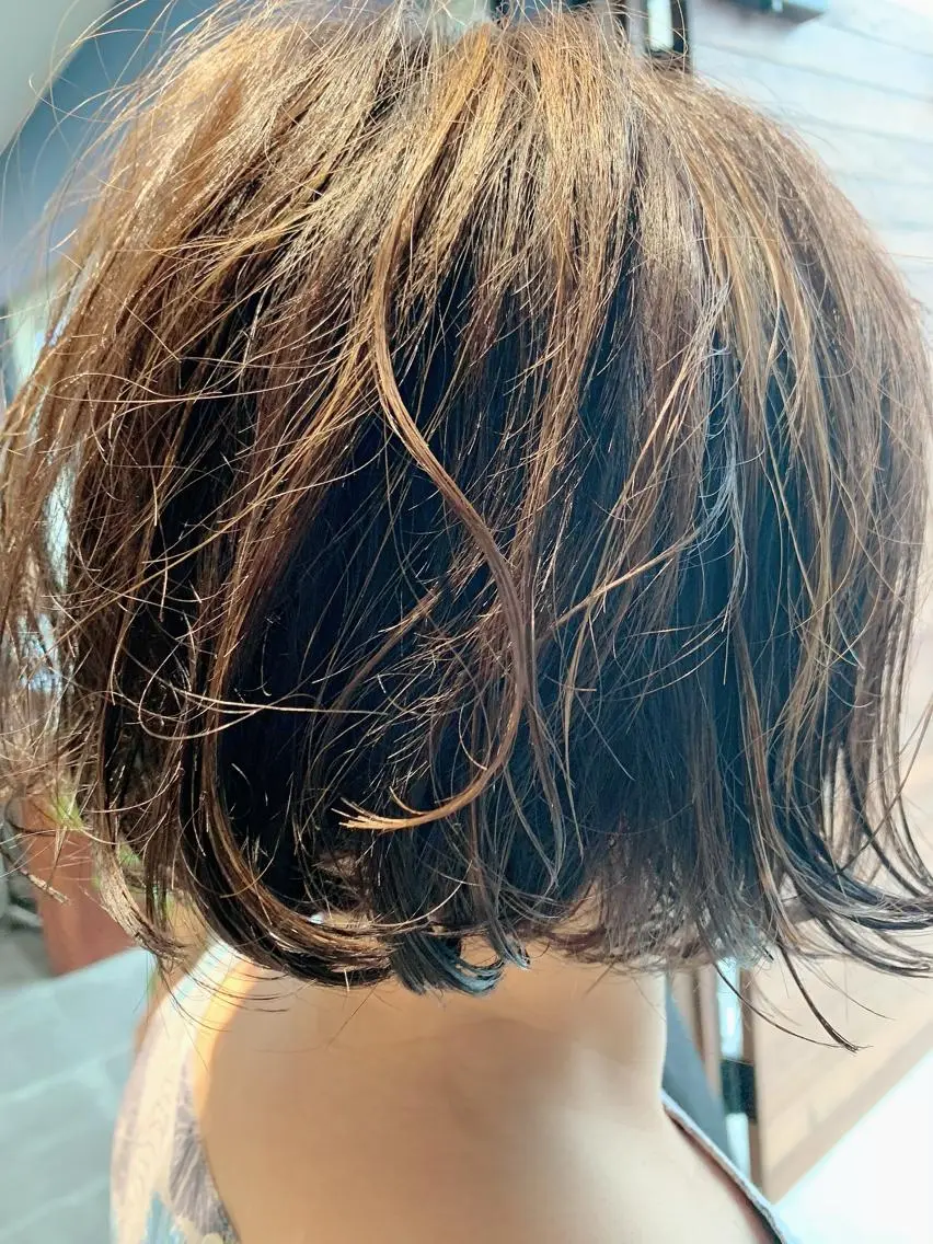 ショート ハイライト ✨白髪ぼかし 🍀MINAKO☆のヘアスタイル