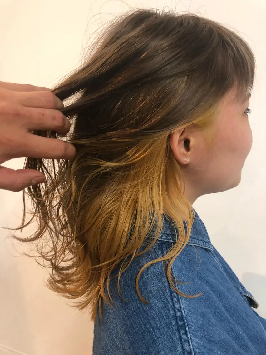 カラー ベージュカラー イエローカラー 360°キレイな ショートカットのヘアスタイル