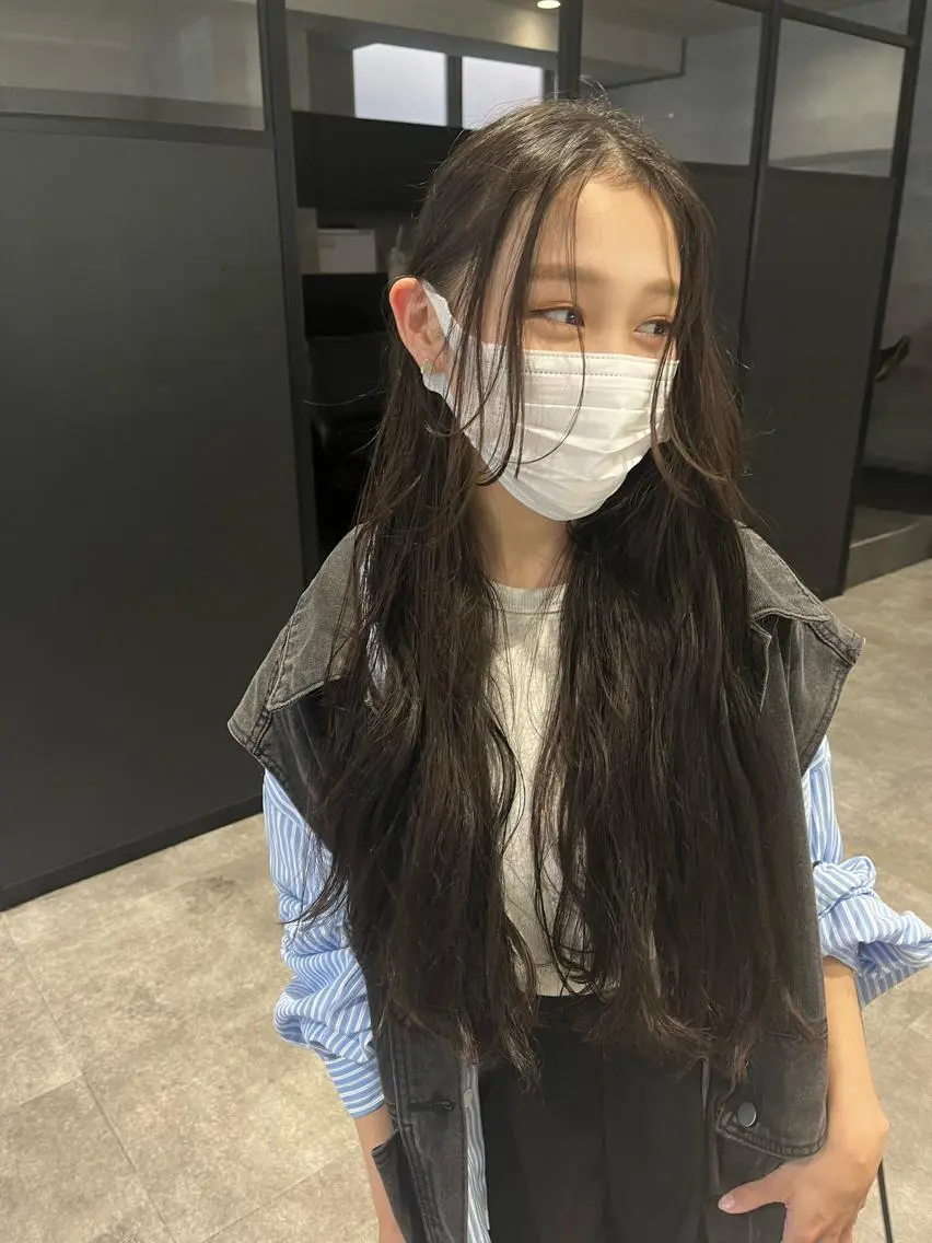 ロング カラー ヘアカラー トリートメント MIES amane(アマネ)のヘアスタイル