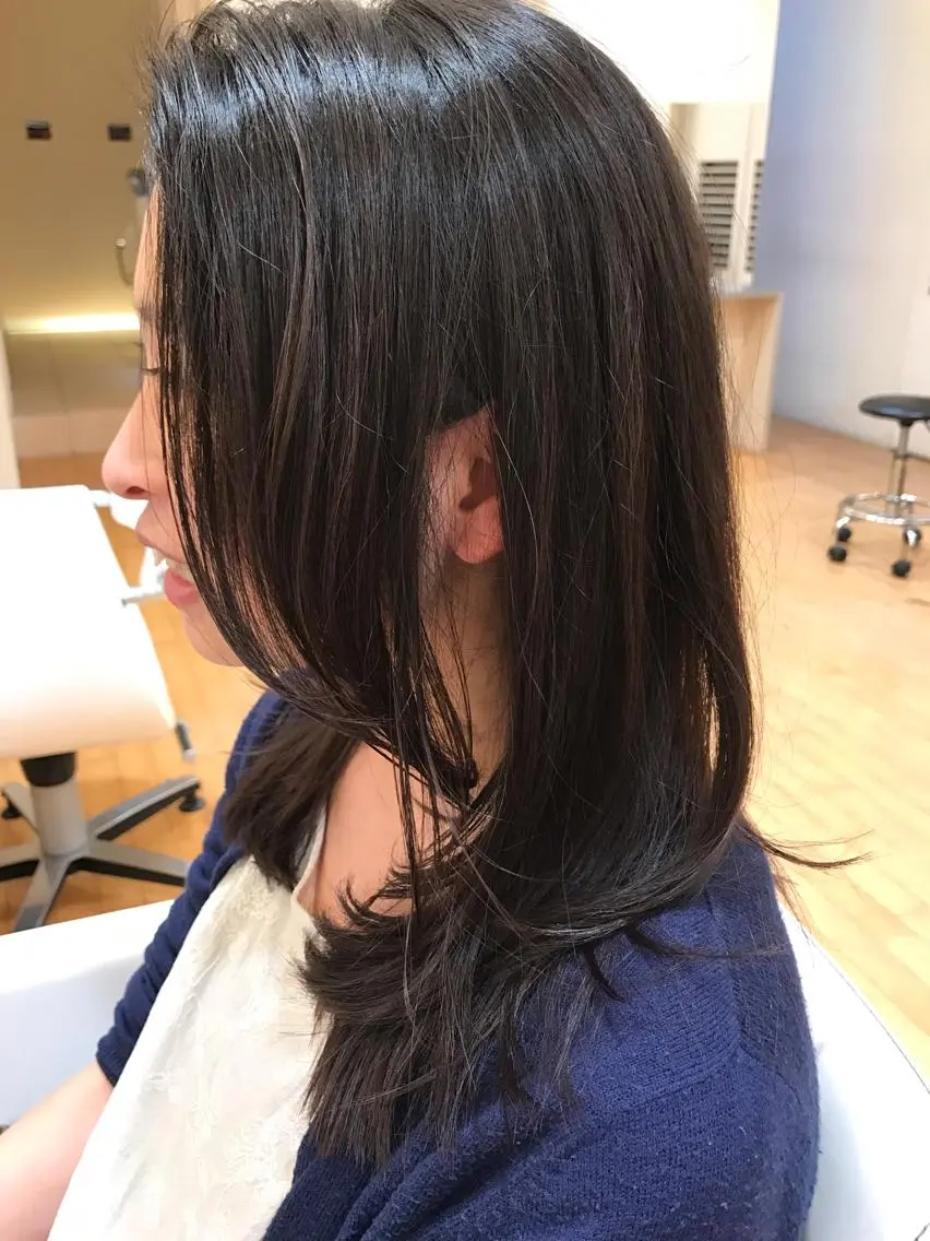 ミディアム レイヤーカット タジマ ヤスヒサのヘアスタイル