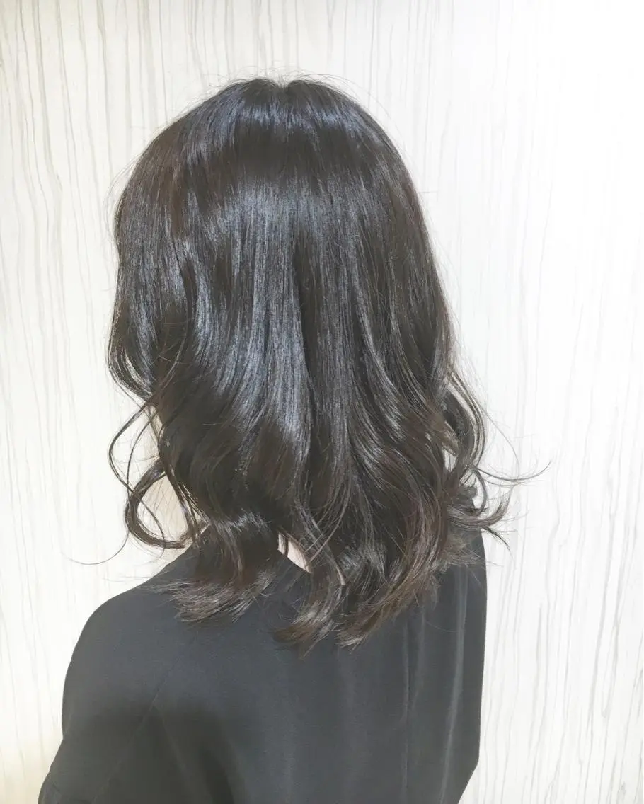 ショート ミディアム セミロング カラー パーマ ヘアアレンジ ミディアムパーマ セミロングパーマ ブルーカラー ブルージュ グラデーションカラー ✨艶髪✨透明感✨ 山内大樹のヘアスタイル