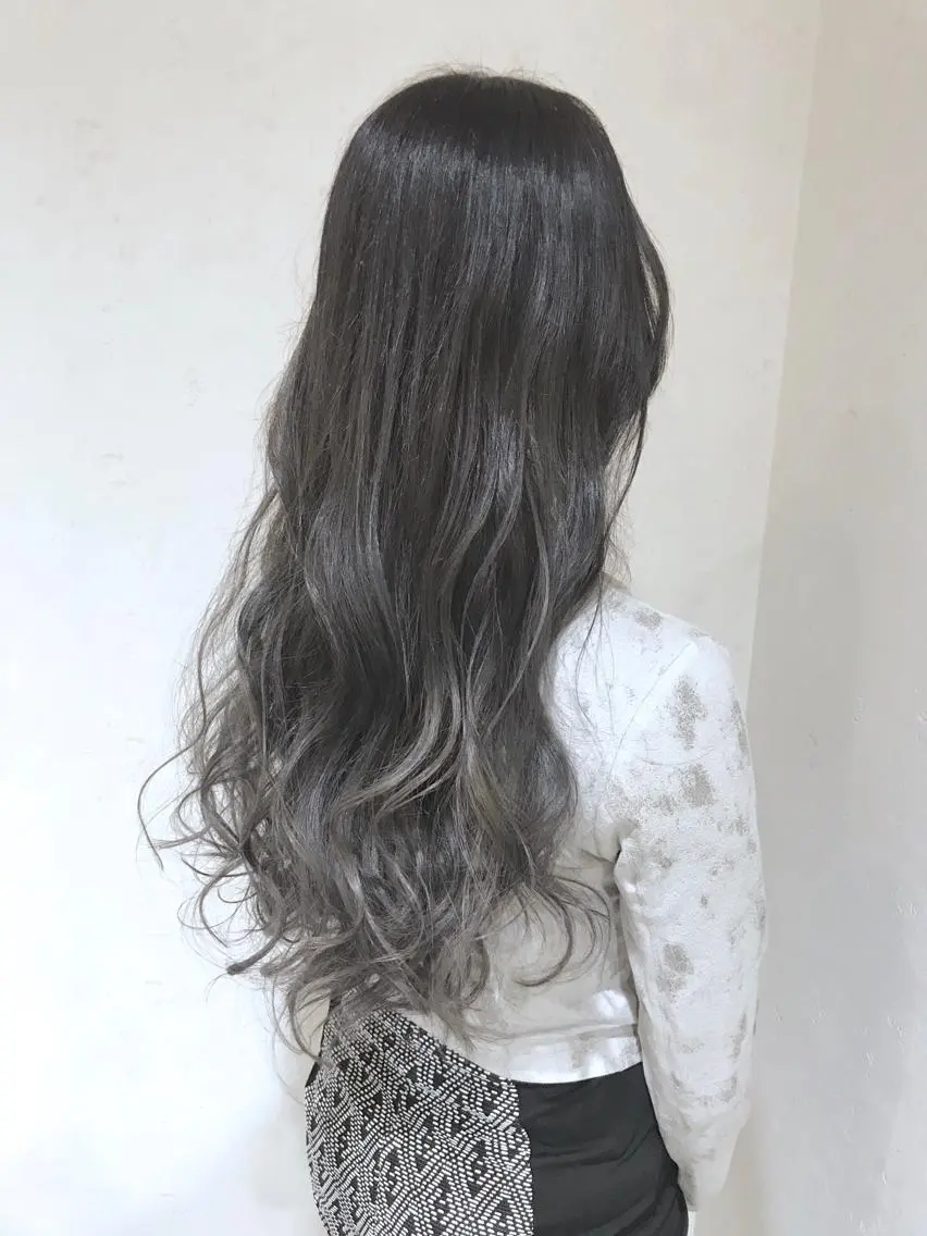 ロング カラー パーマ ヘアアレンジ グラデーションカラー グレージュ ヘアカラー トリートメント 縮毛矯正/美髪 髪質改善/石田幸輔のヘアスタイル