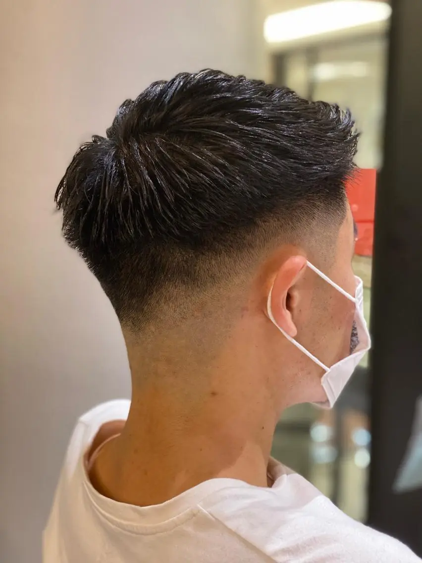 メンズ フェードカット unopulir 景山 凌のヘアスタイル