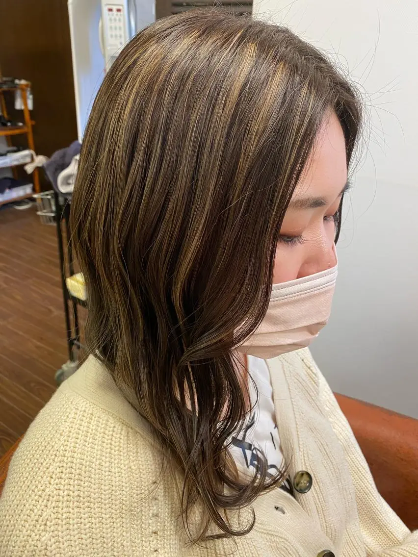 ロング カラー バレイヤージュ レイヤーカット ロング liL hair サトウリョウタのヘアスタイル