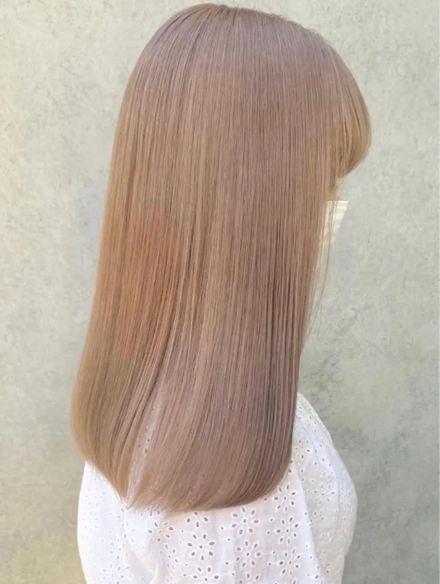 セミロング カラー ベージュカラー ミルキーベージュ fifth おのでら ようのヘアスタイル