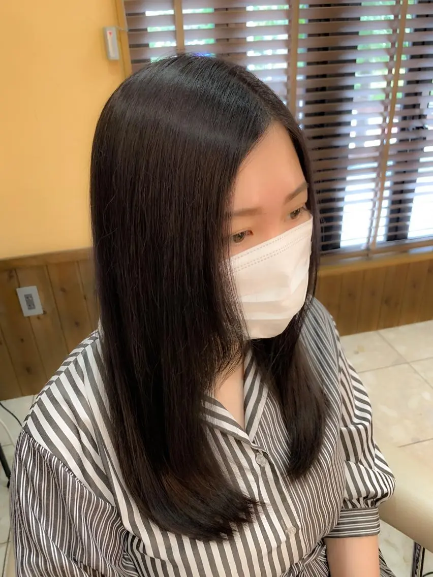 セミロング 縮毛矯正/髪質改善 飯田公祐のヘアスタイル