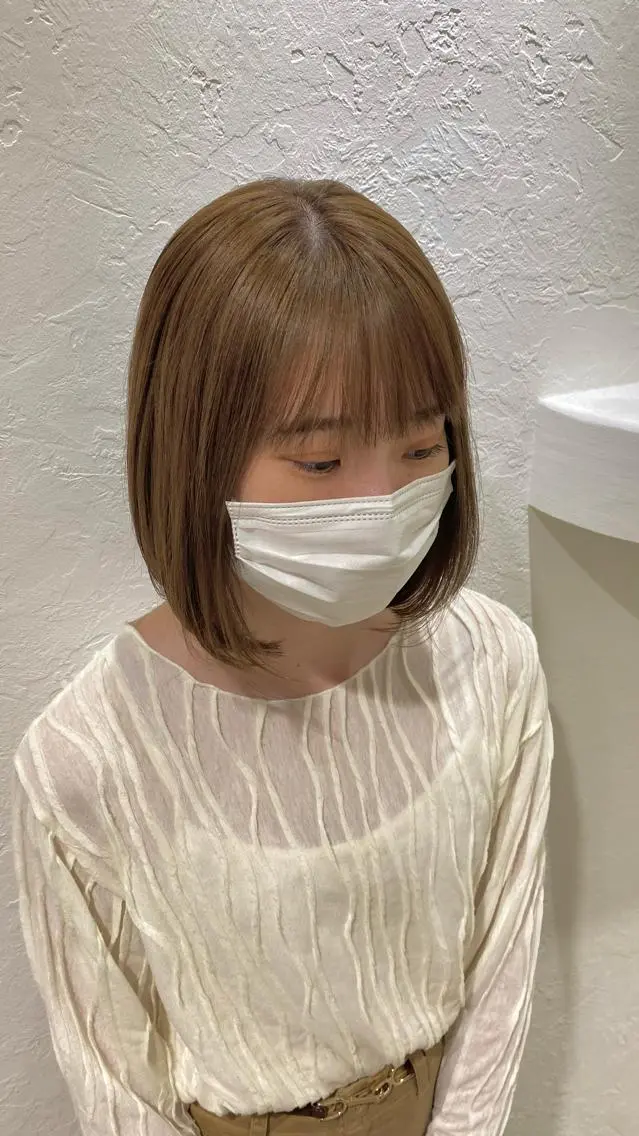 ミディアム カラー ベージュカラー hair shioのヘアスタイル