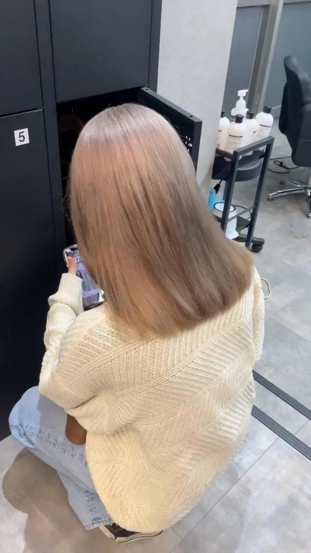 ミディアム カラー 透明感カラー 朝倉 海斗のヘアスタイル
