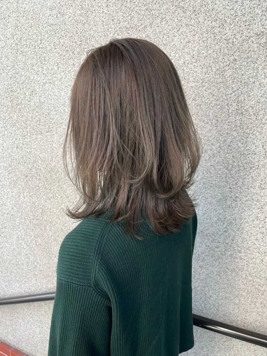 カラー 🪼艶カラー🪼 田口彩香のヘアスタイル