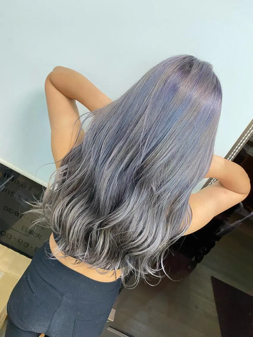 ロング カラー ブリーチカラー🫧 森　凪沙のヘアスタイル