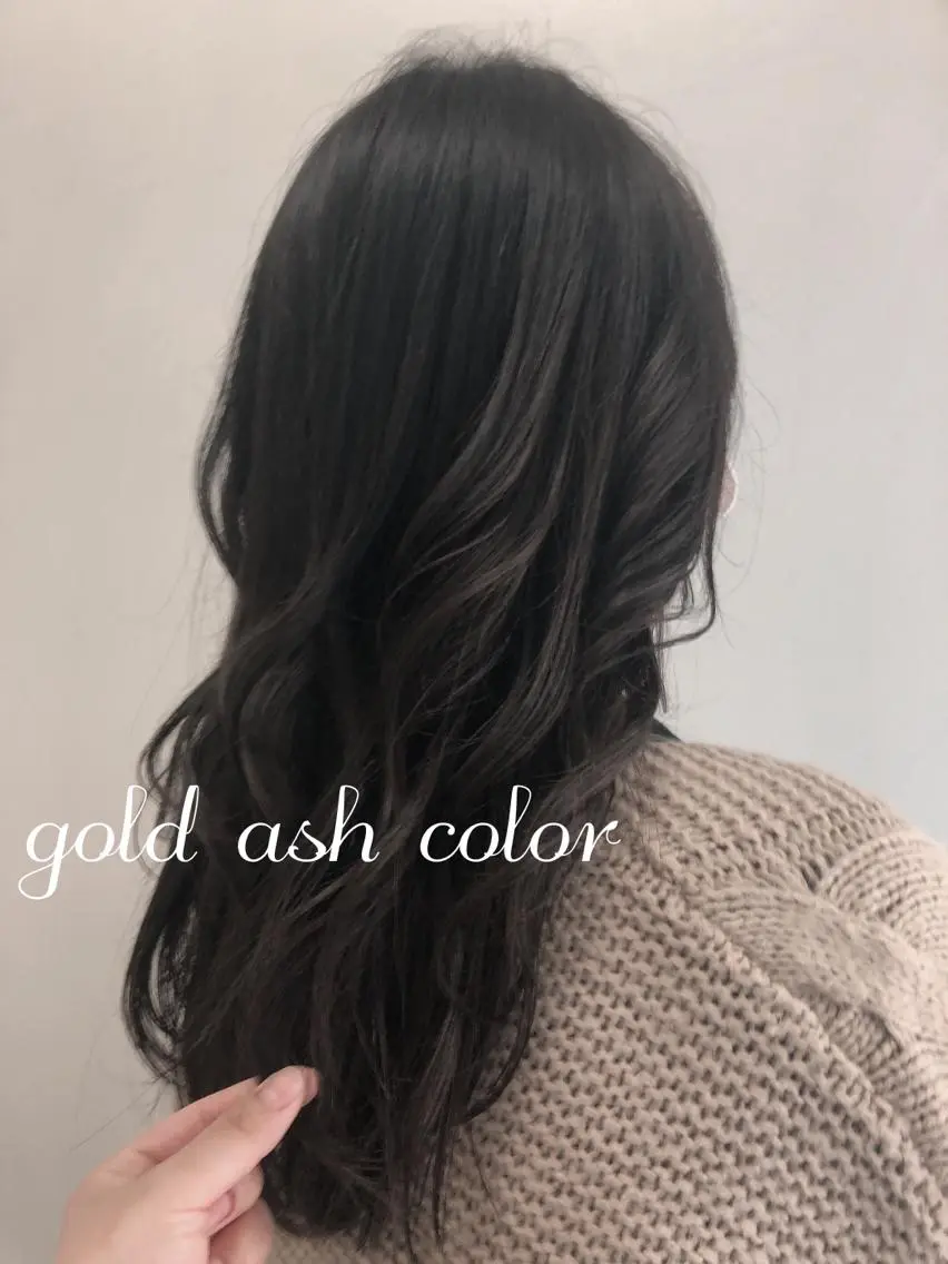 ロング カラー 透明感カラー REIのヘアスタイル