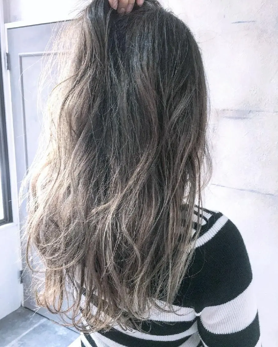 ロング アッシュ 外国人風カラー 原木 康臣のヘアスタイル