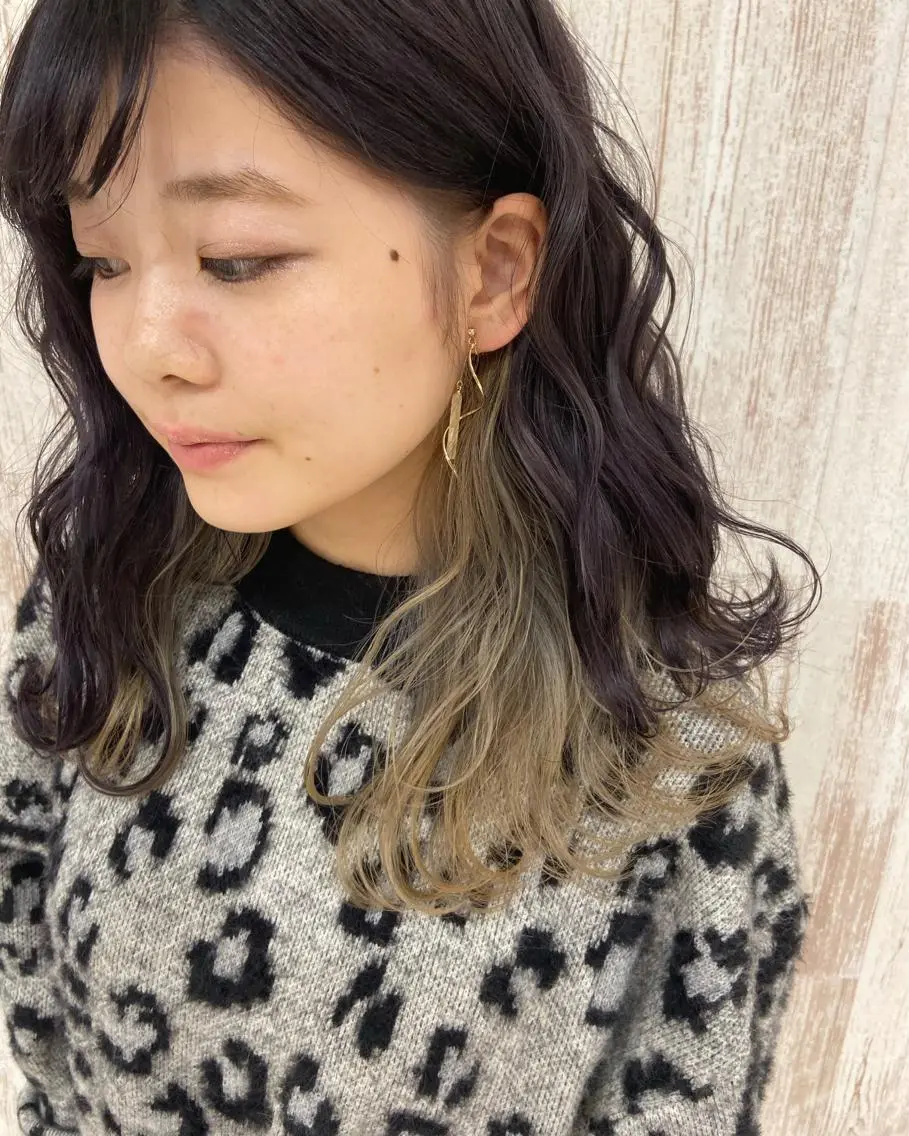 ロング カラー グレージュ Oopsレイヤー 加藤澄都のヘアスタイル
