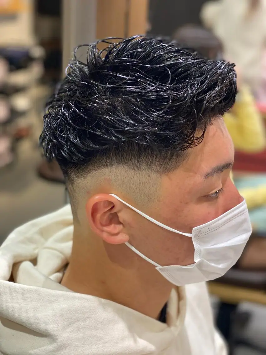 ショート パーマ メンズ unopulir 景山 凌のヘアスタイル