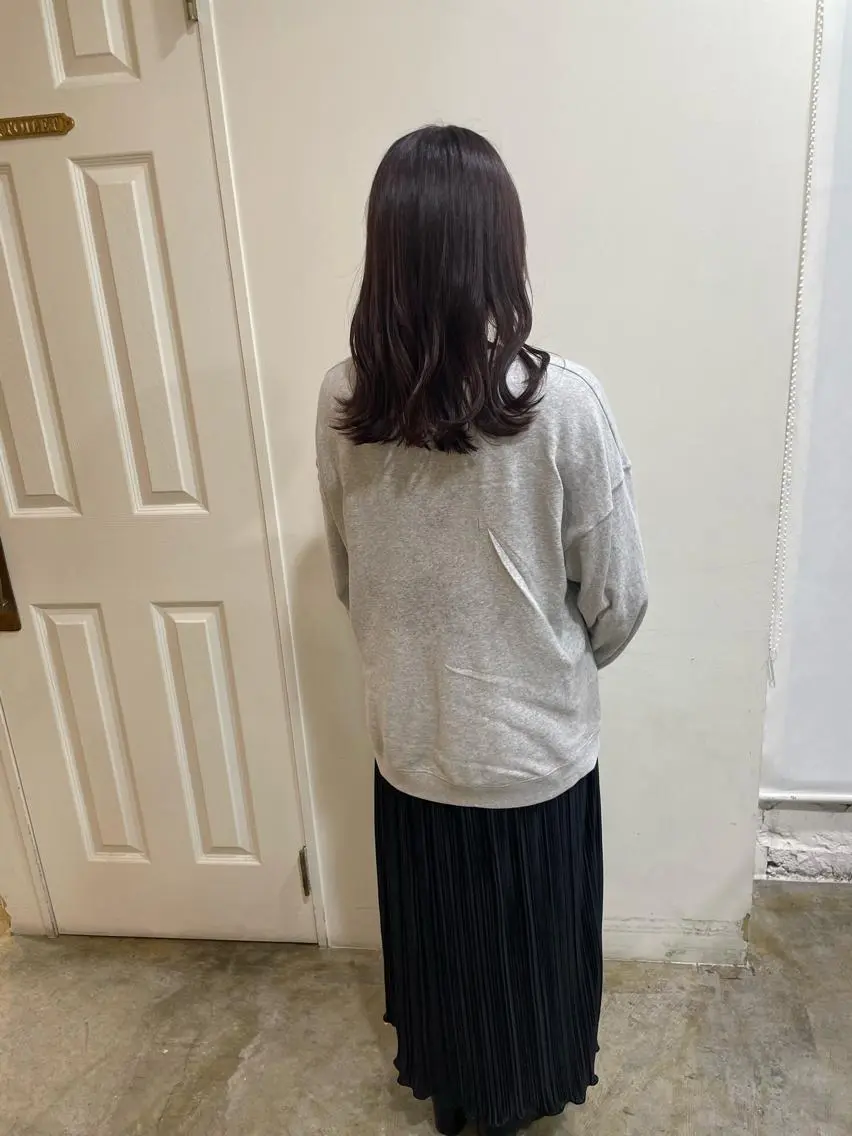 ミディアム カラー グレージュ ラベンダーカラー ラベンダーグレージュ ラベンダーグレー MIOベージュカラー 柔らかいカラーのヘアスタイル