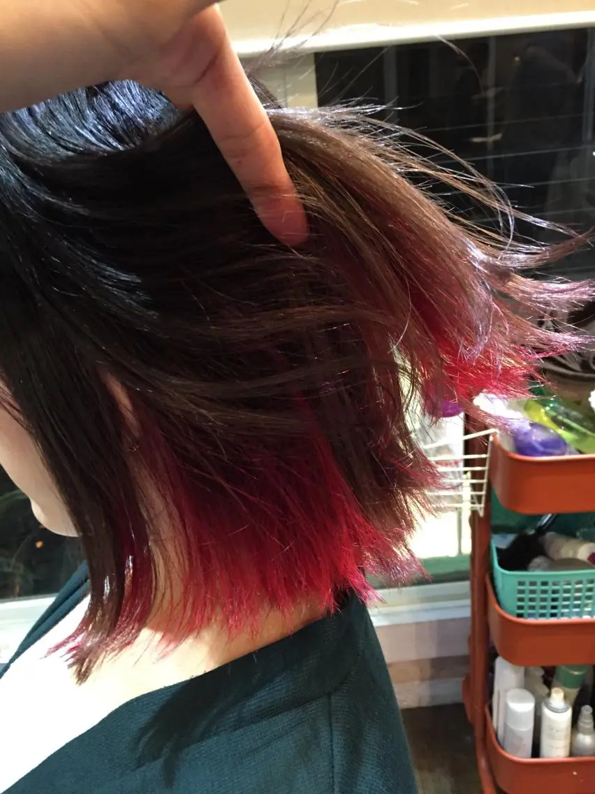 ミディアム カラー インナーカラー レッドカラー カット ヘアカラー トリートメント 原宿サロン代表 デザインカラー伊藤卓のヘアスタイル