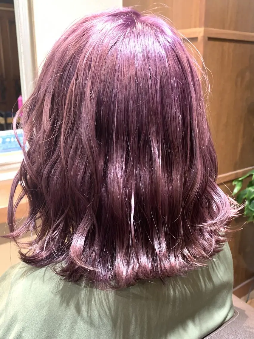 ショート カラー ディープパープル パープルカラー ハイトーン得意😍 Lumiereのヘアスタイル