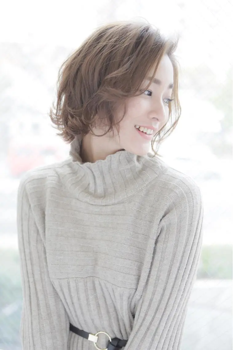 ミディアム 髪質改善ayame 横山諒のヘアスタイル