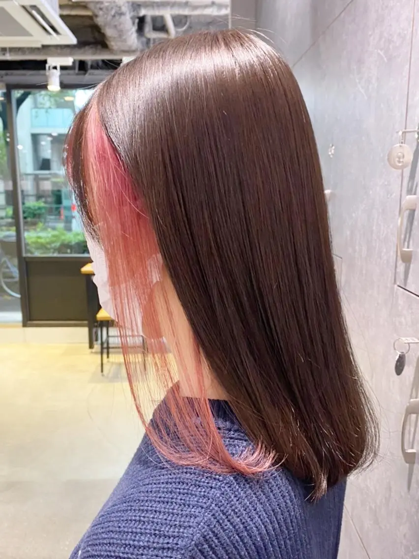 ミディアム カラー ミストバング フェイスフレーミング ピンクカラー ITbyALBUM 中野店のヘアスタイル