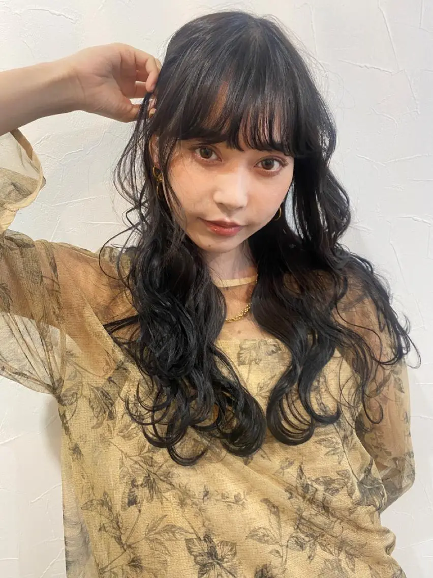 ロング カラー ヘアアレンジ ヘアカラー lani ブリーチ /ダブルカラーのヘアスタイル