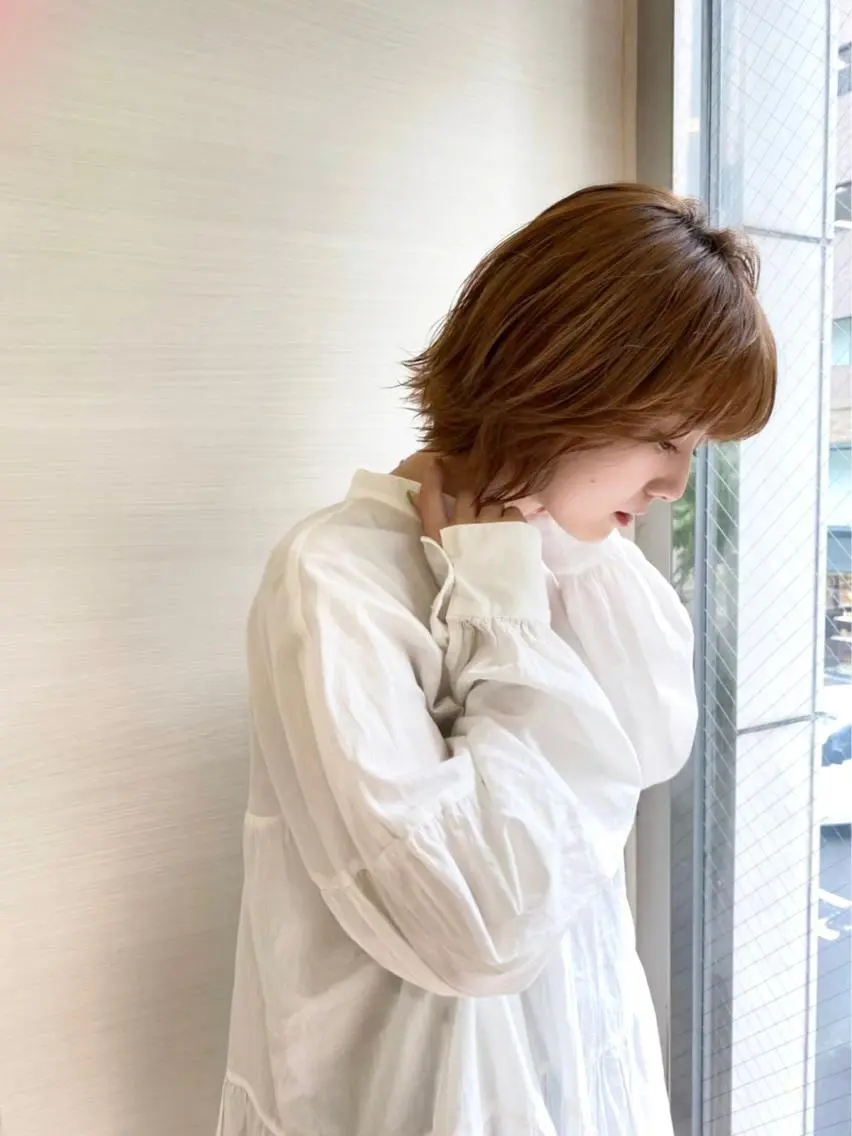 ショート 横手 愛美のヘアスタイル