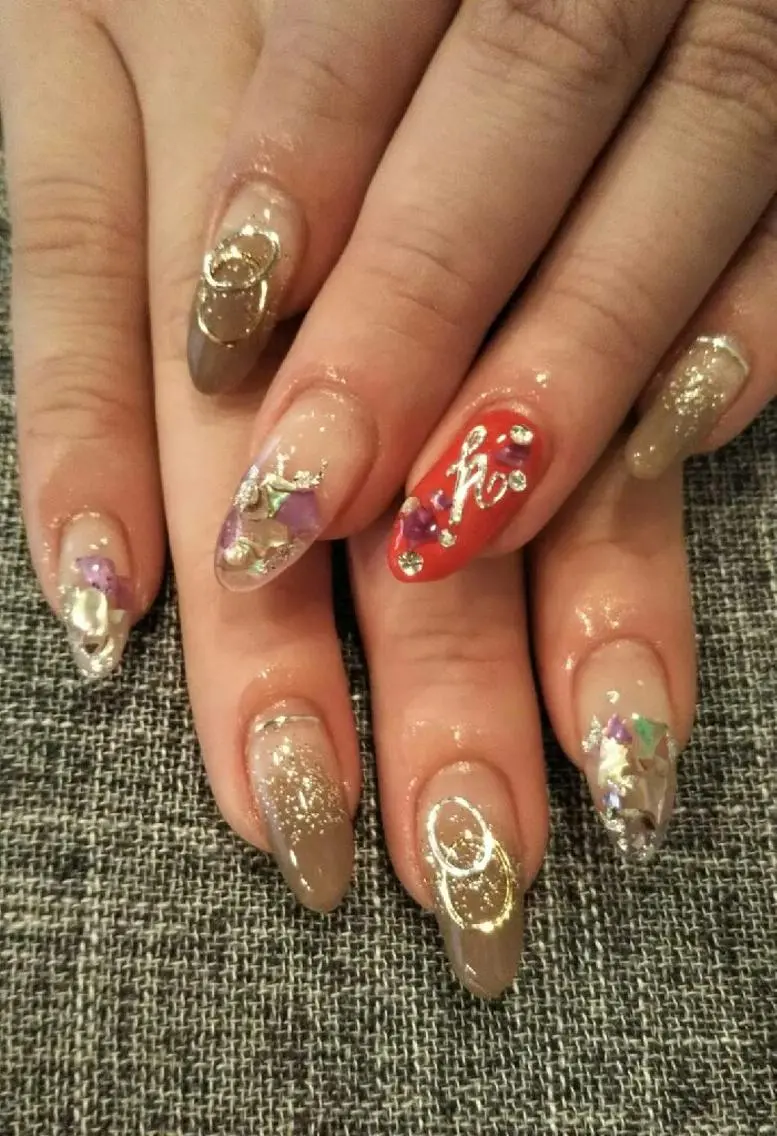 ネイル キラキラネイル ロングネイル スカルプネイル private salon mieのネイルデザイン