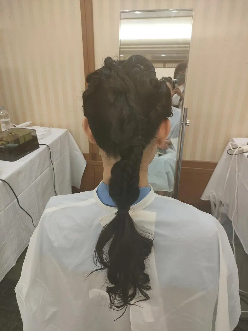 ロング ヘアアレンジ ポニーテール ヘアセット HempBeauty 浅野アサミのヘアスタイル
