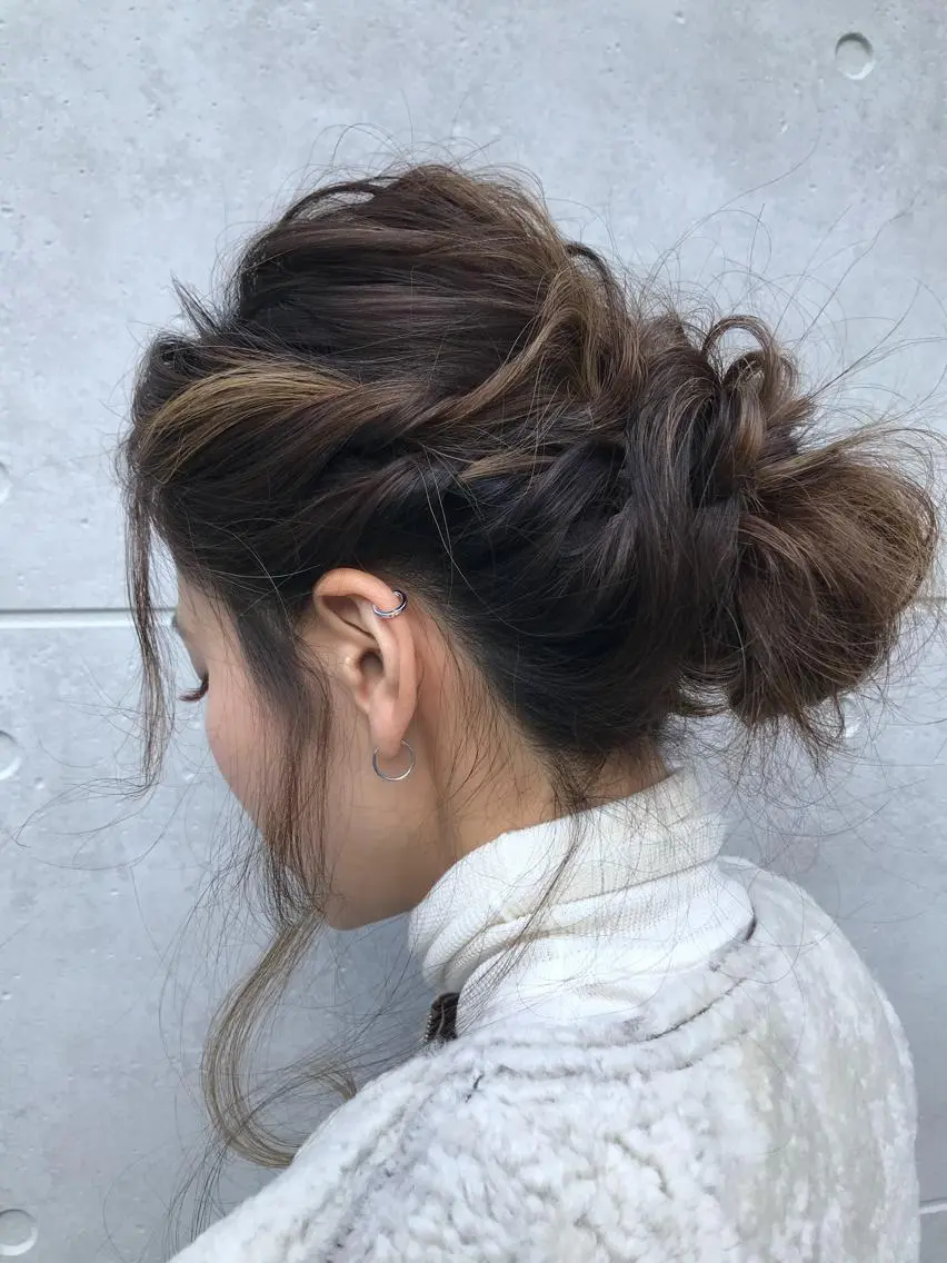 セミロング ヘアアレンジ 黒神 浩之のヘアスタイル